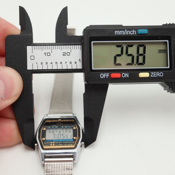 Vintage Timex Q Womens Digital Watch 26mm Stainless Steel Mesh with New Battery - Picture 2 of 15